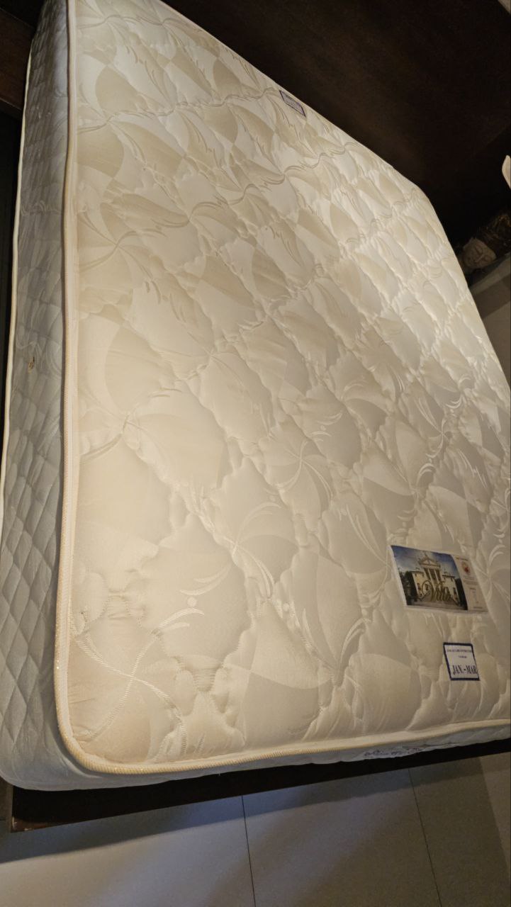 Химчистка матраса от органических загрязнений (кровь)